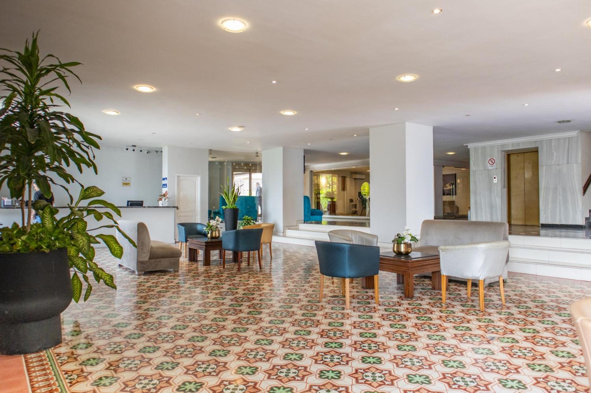 Hotel Faranda Express Puerta Del Sol Barranquilla, A Member Of Radisson Individuals Barranquilla  Exterior foto