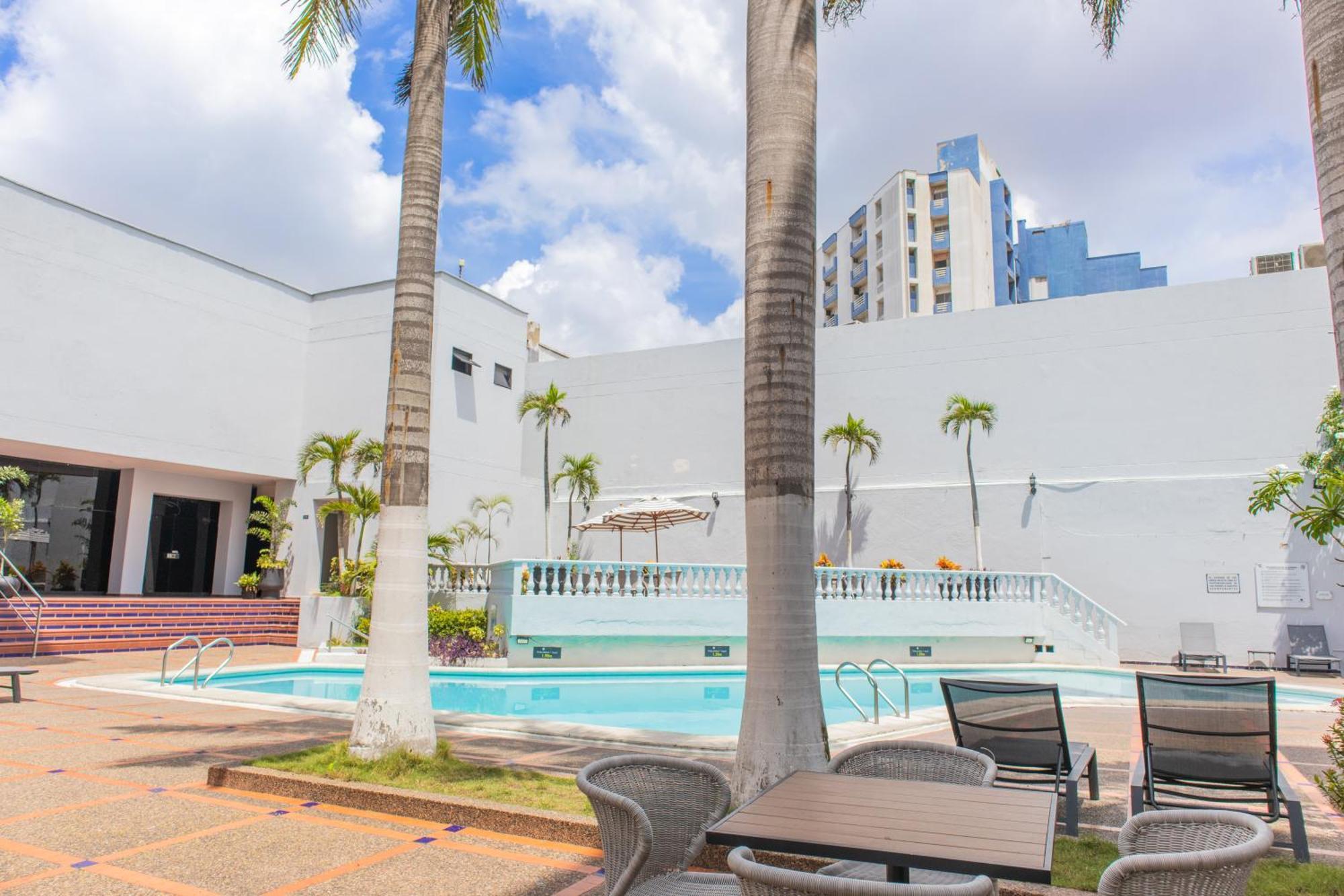 Hotel Faranda Express Puerta Del Sol Barranquilla, A Member Of Radisson Individuals Barranquilla  Exterior foto