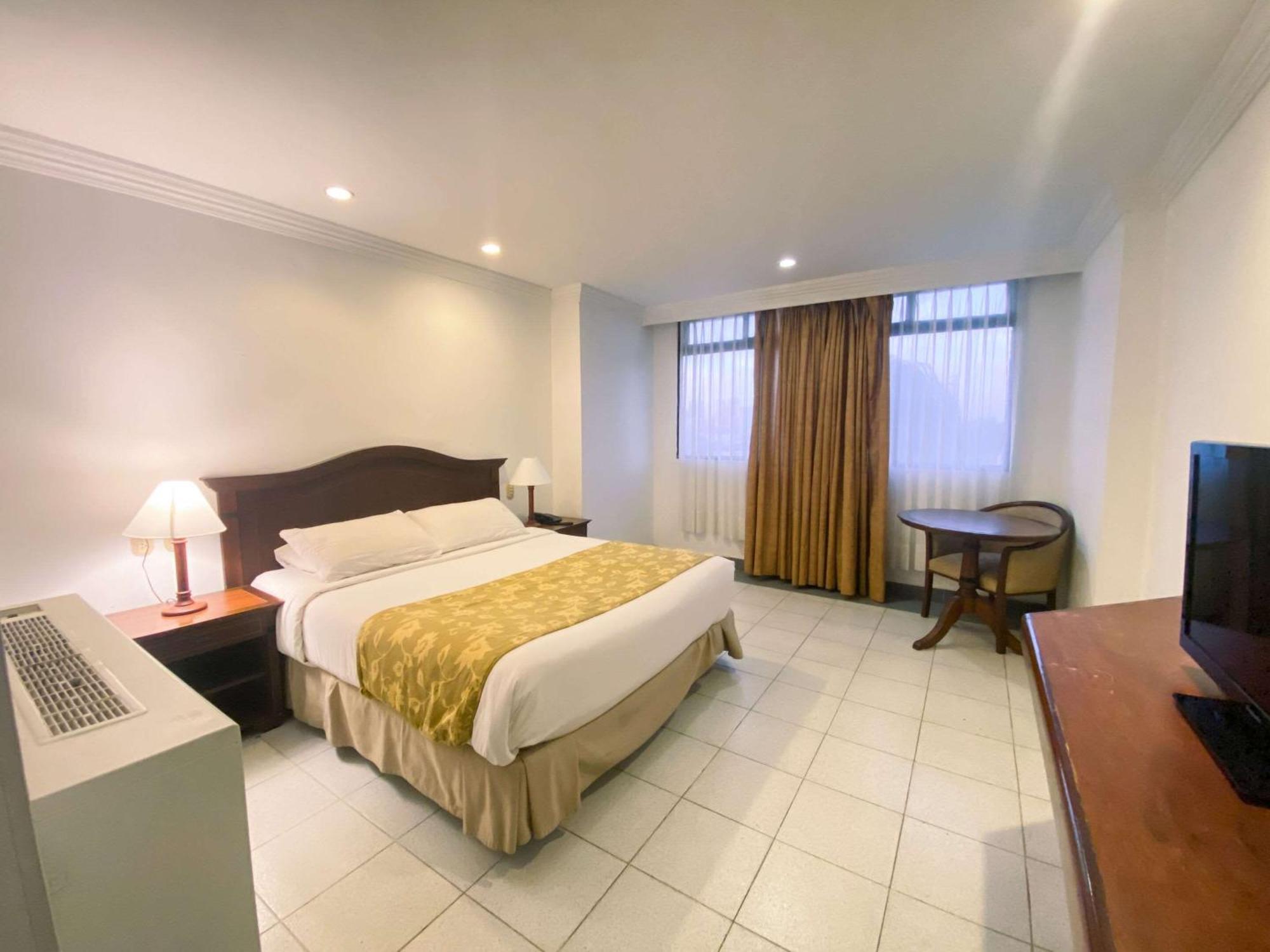 Hotel Faranda Express Puerta Del Sol Barranquilla, A Member Of Radisson Individuals Barranquilla  Exterior foto